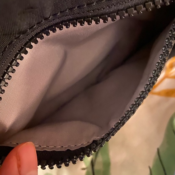 Kipling Sabian Crossbody - Picture 4 of 7